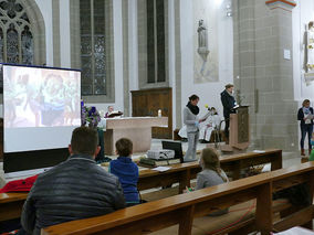 Familiengottesdienst zum 1. Advent (Foto: Karl-Franz Thiede)